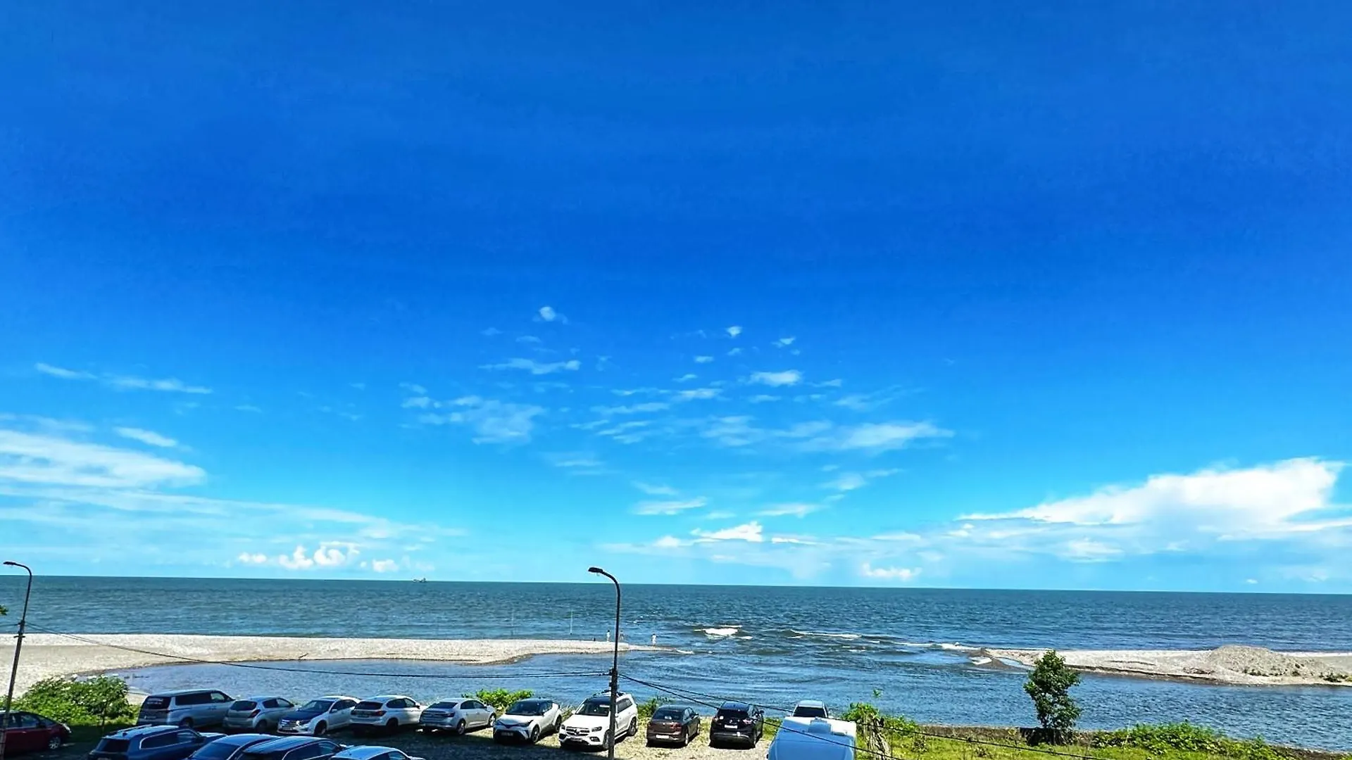 Tg Wild Beach & Pool In Chakvi
